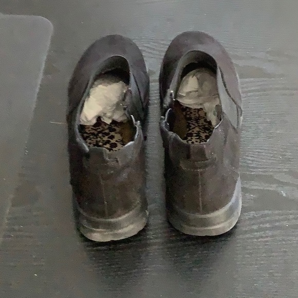 Axxiom “Chaelynn” zip up black ankle boot - Picture 3 of 5